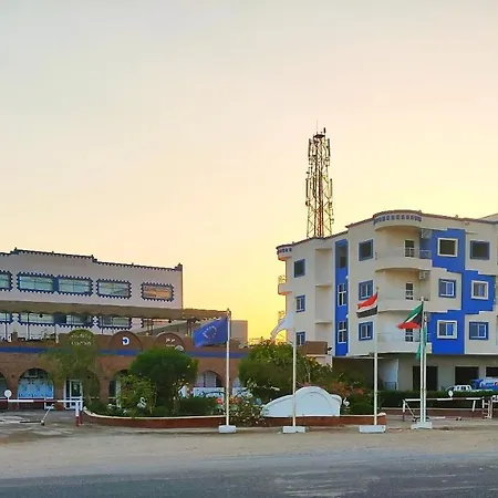 Dolphin Hotel